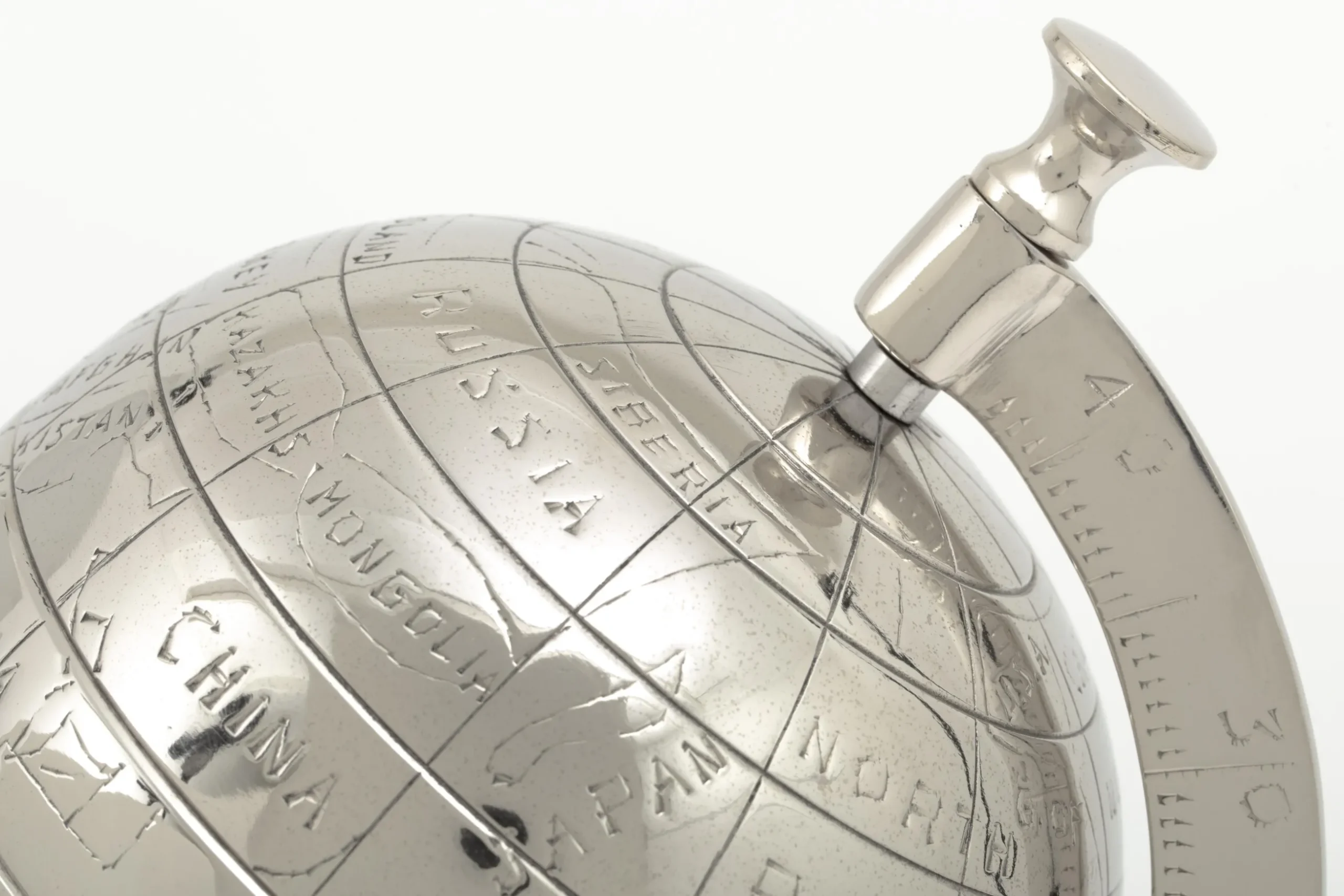 Alyson, Globe, Nickel