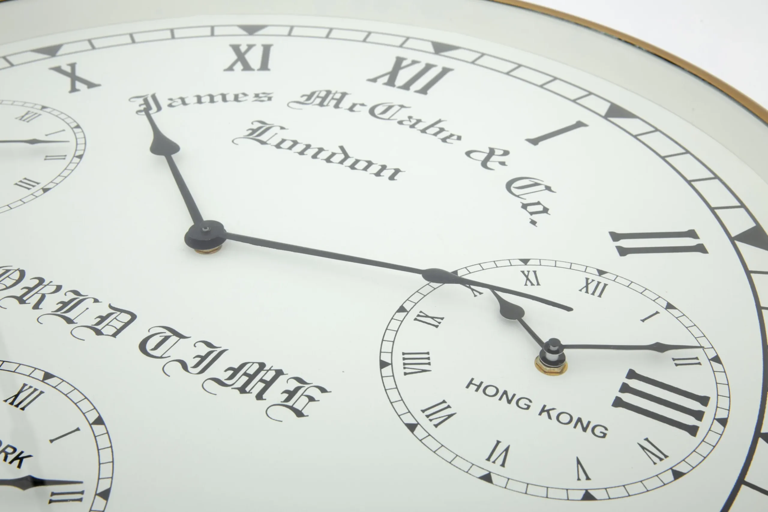 Claudel, Wall Clock