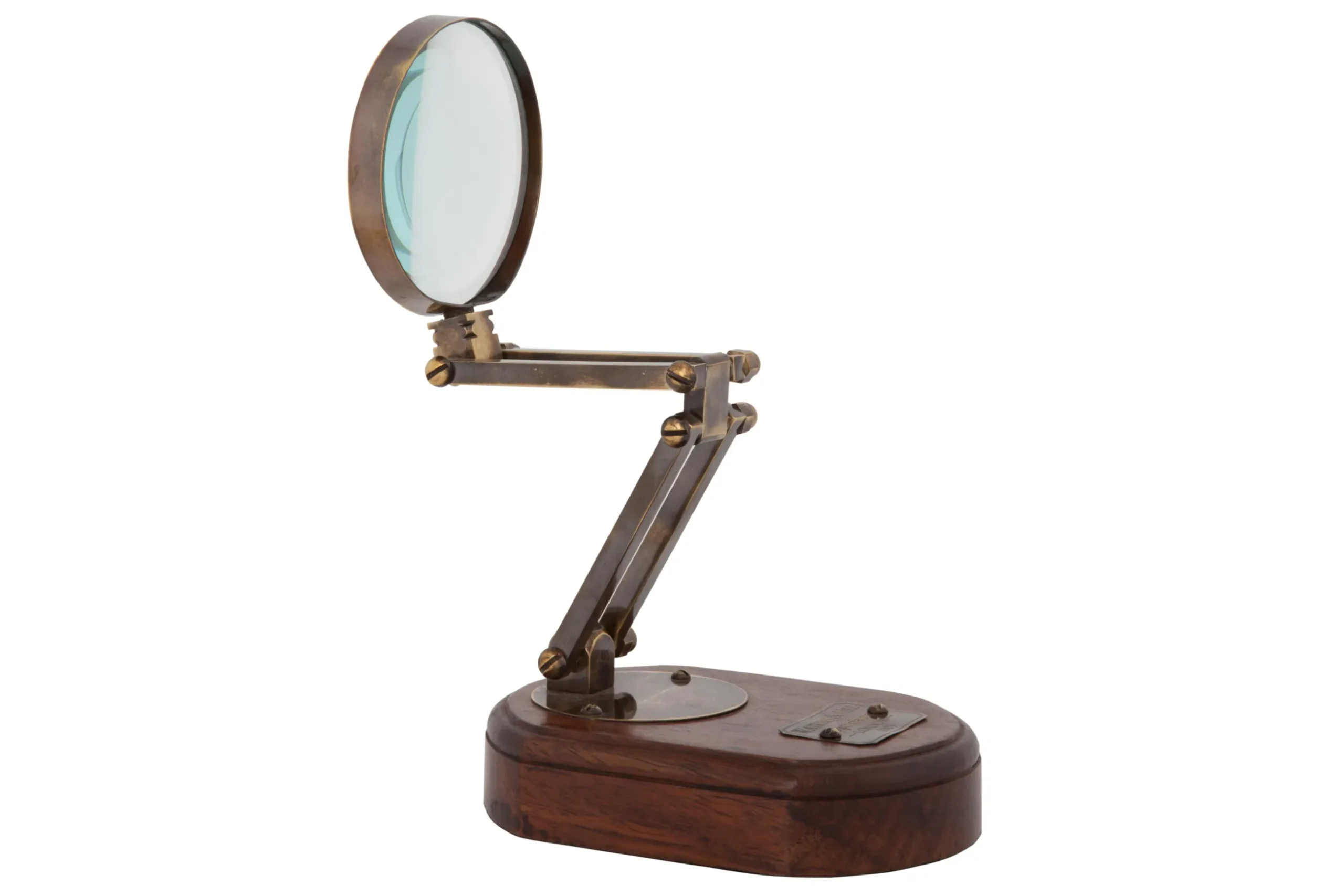 Derick, Magnifying Glass, On Foot
