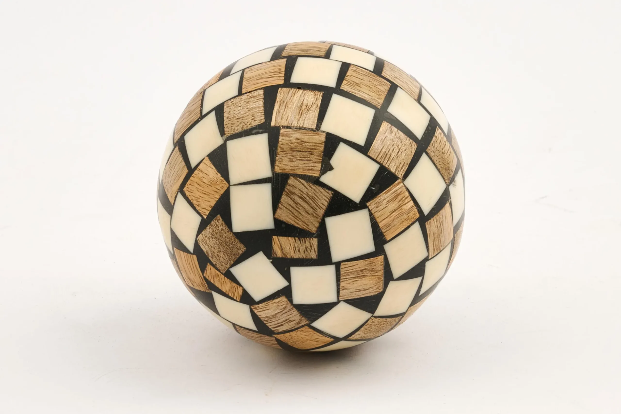 Halsey, Deco Ball
