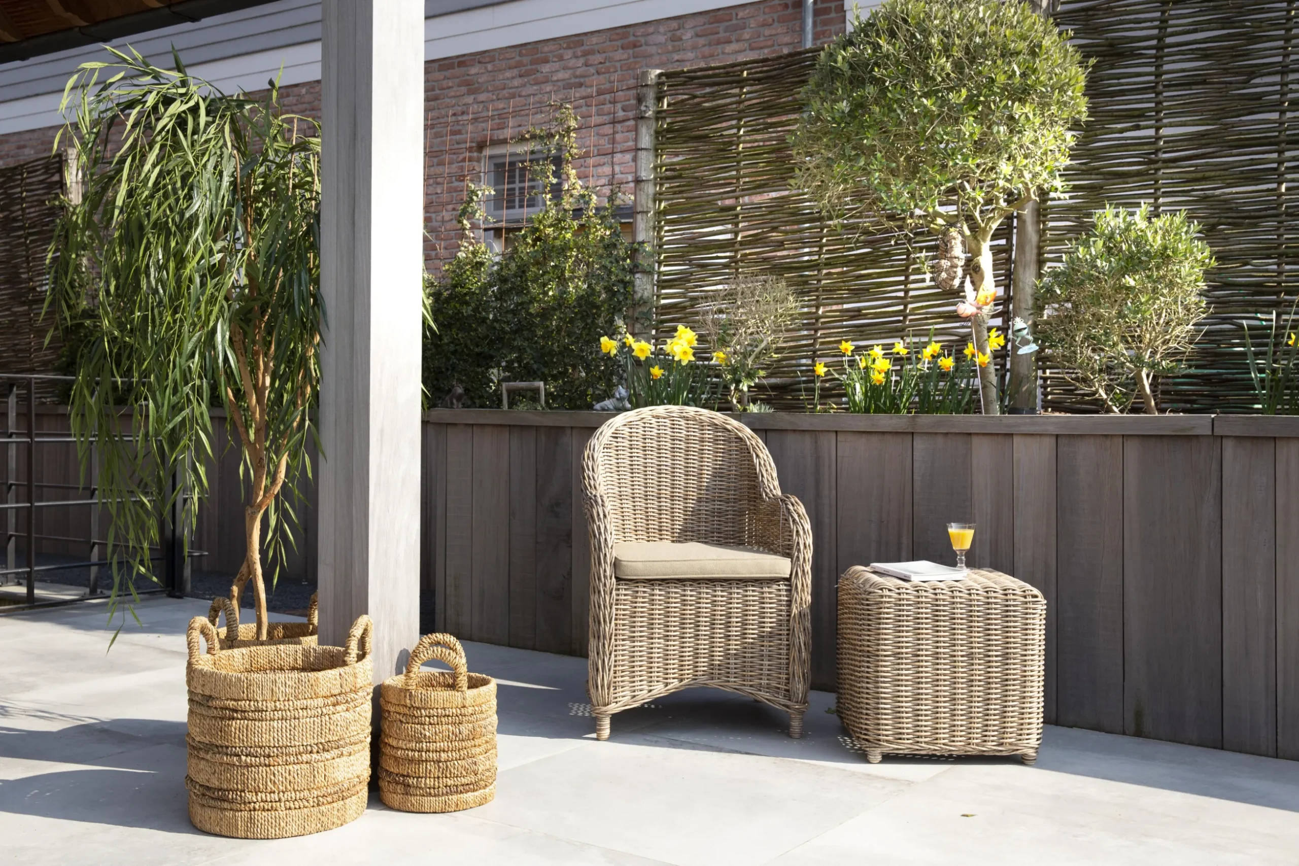 Hills, Garden Armchair, With Cushion