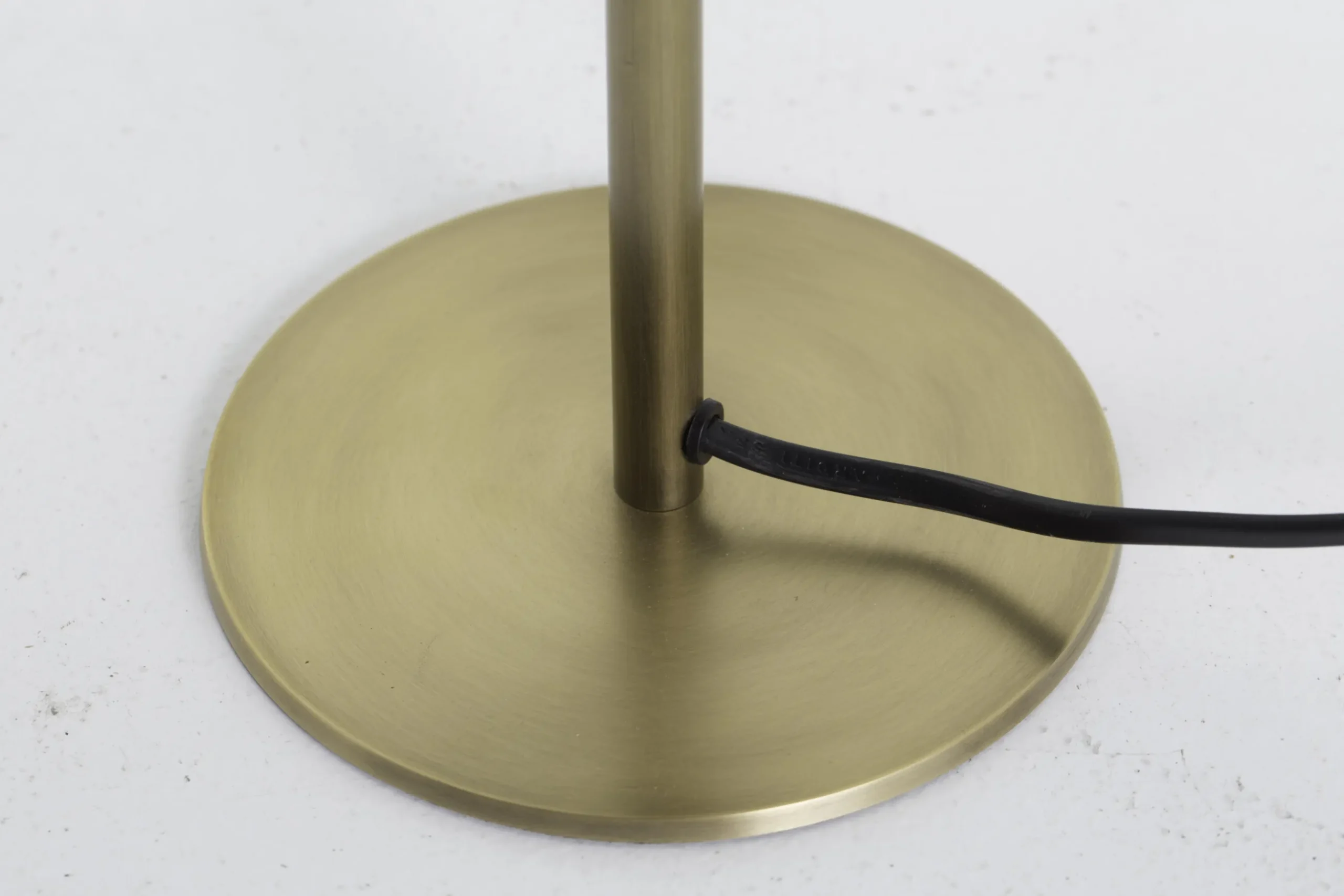 Itai, Table Lamp With Shade, Brass