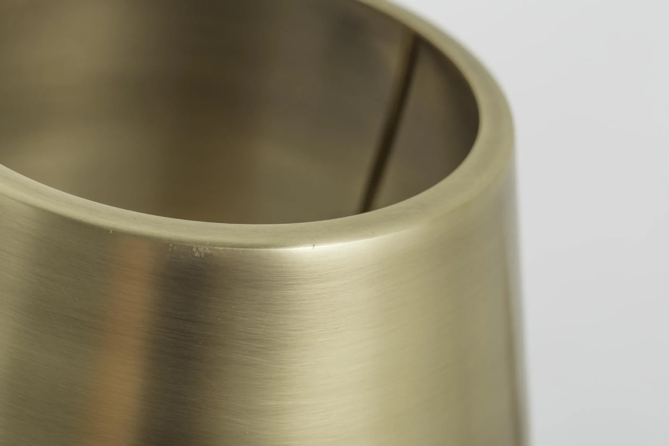 Itai, Table Lamp With Shade, Brass