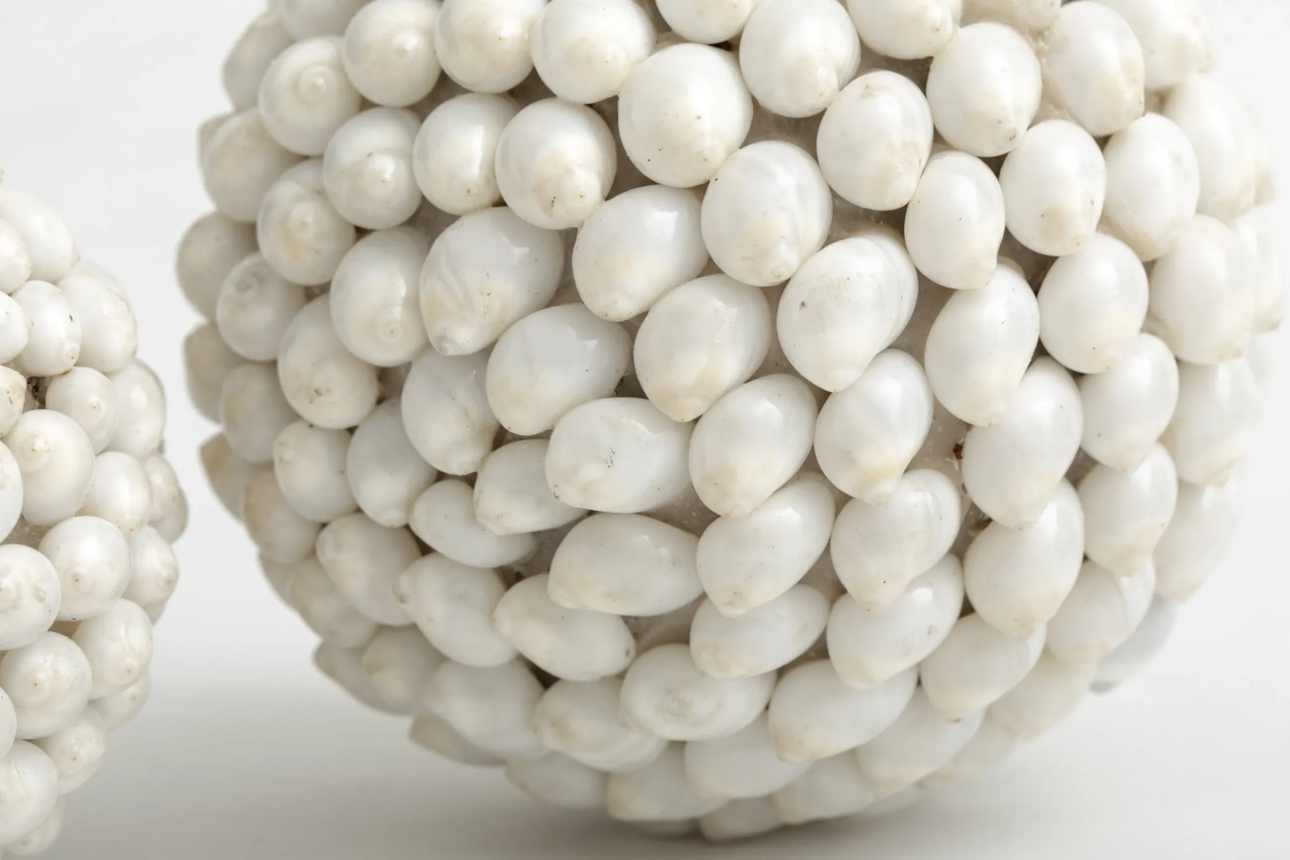 Nalani, Deco Ball, L