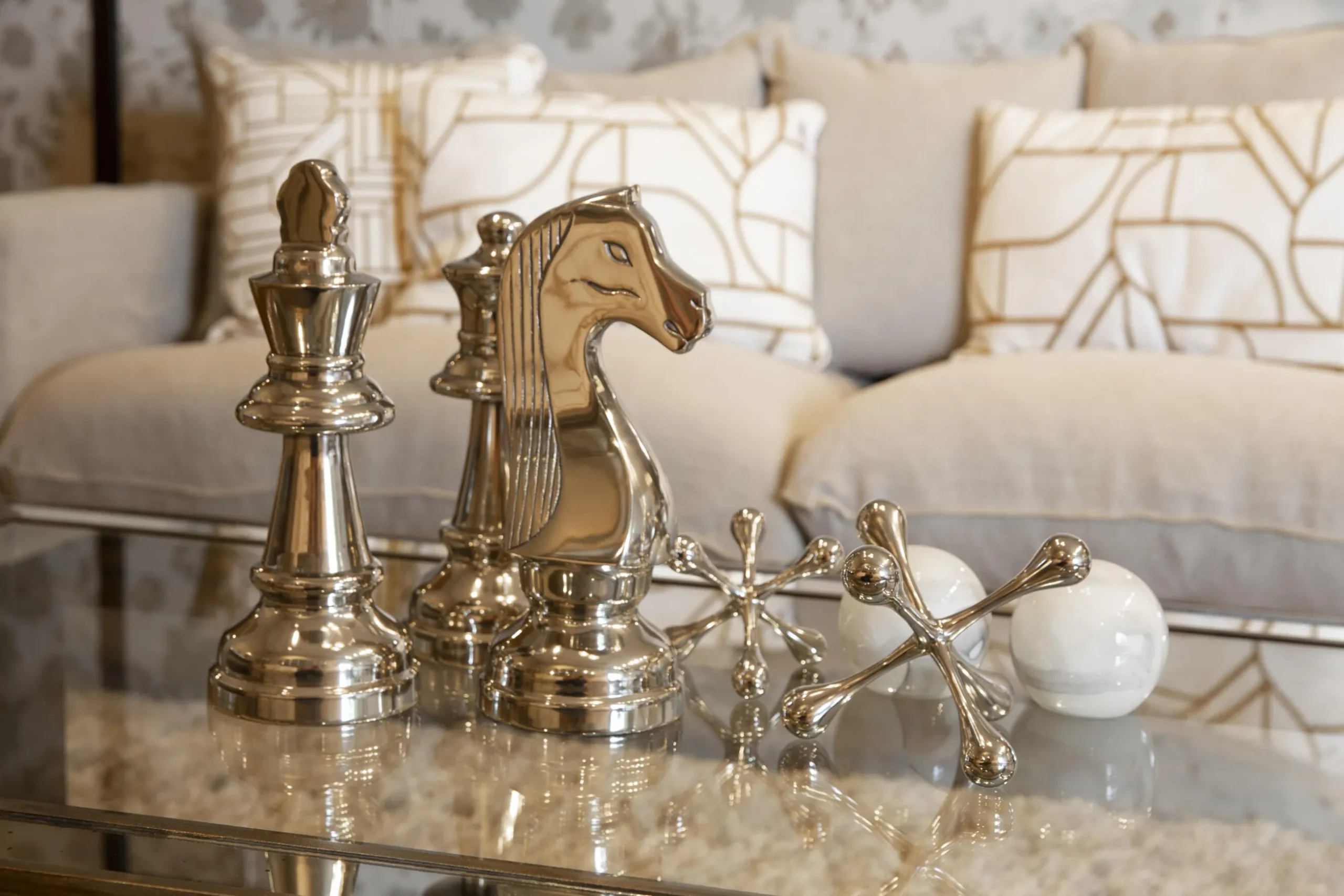 Robbins, Chess Piece, Queen, Nickel