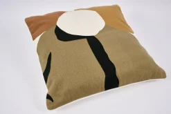 Solomon, Cushion