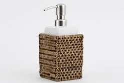Togo, Hand Pump, Reed