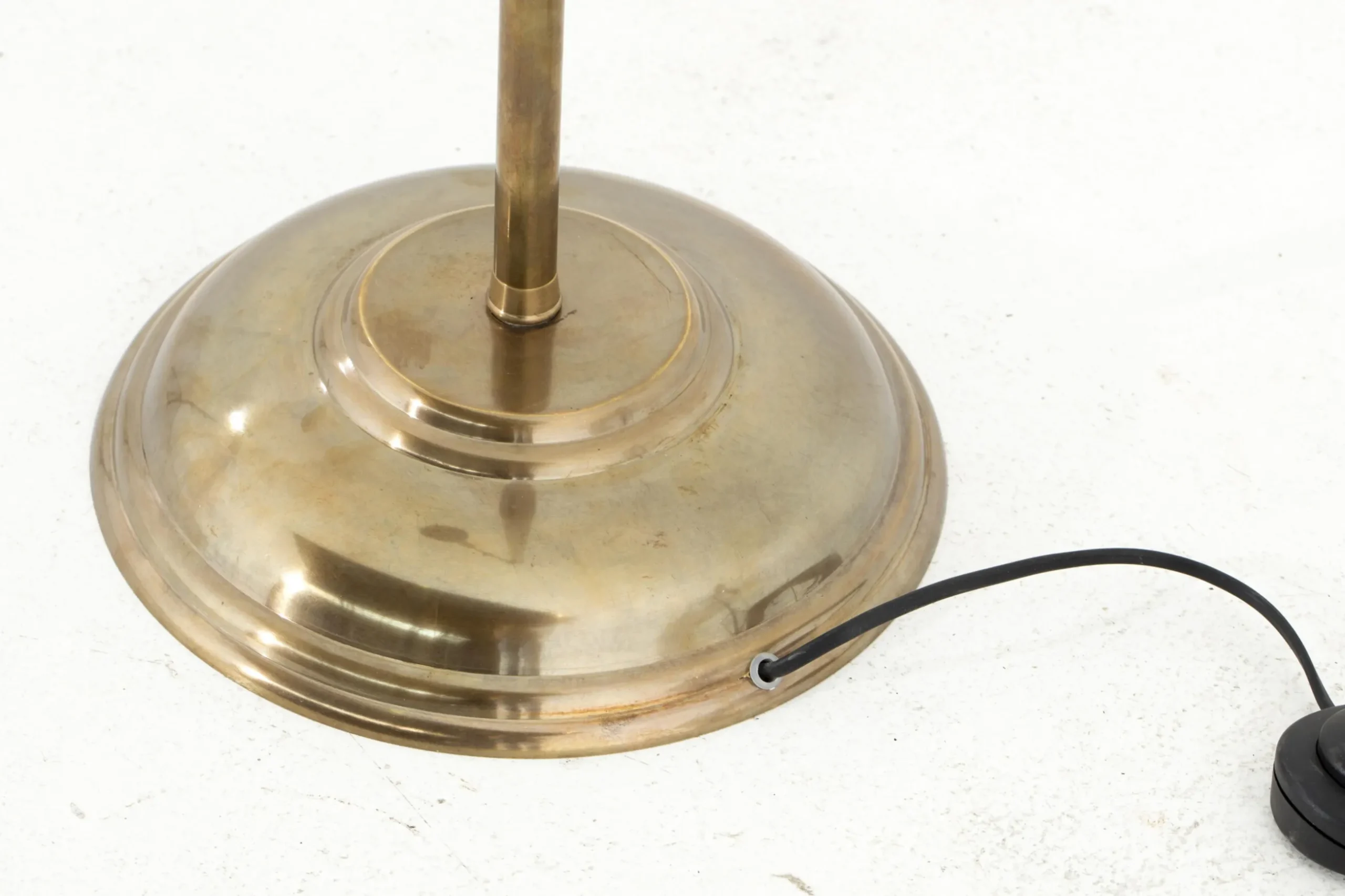 Twist, Floor Lamp, Brass Finish