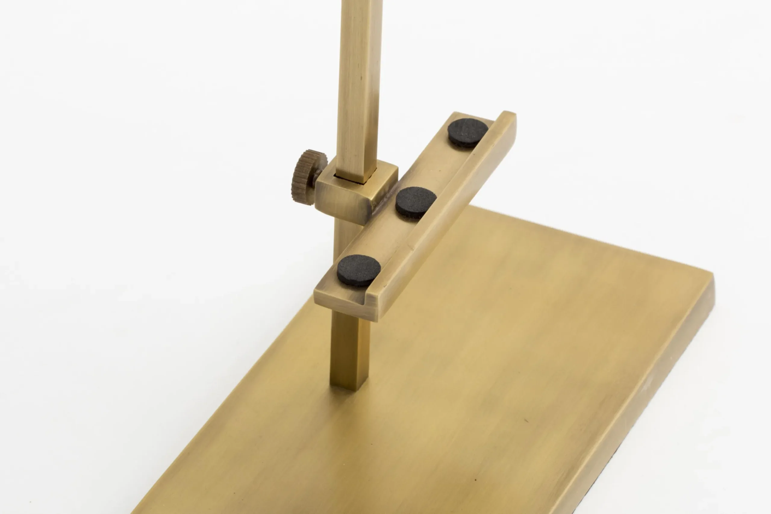 Verdu, Easel, L