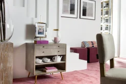 Verdu, Easel, L