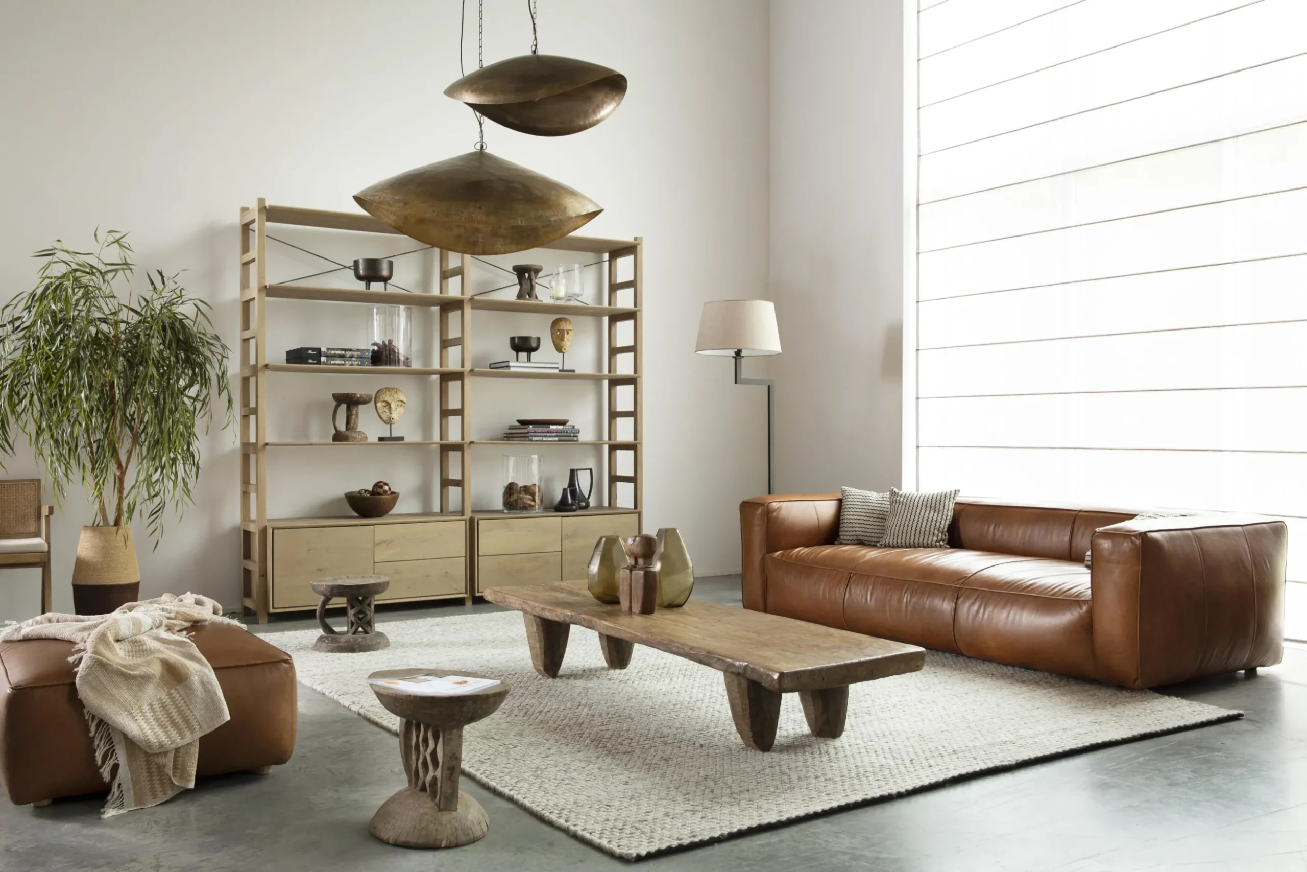 Yaro, Deco, S